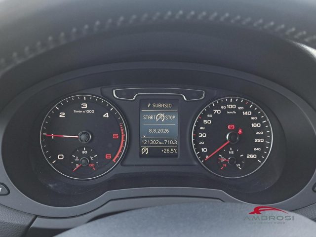 AUDI Q3 2.0 TDI - foto 11