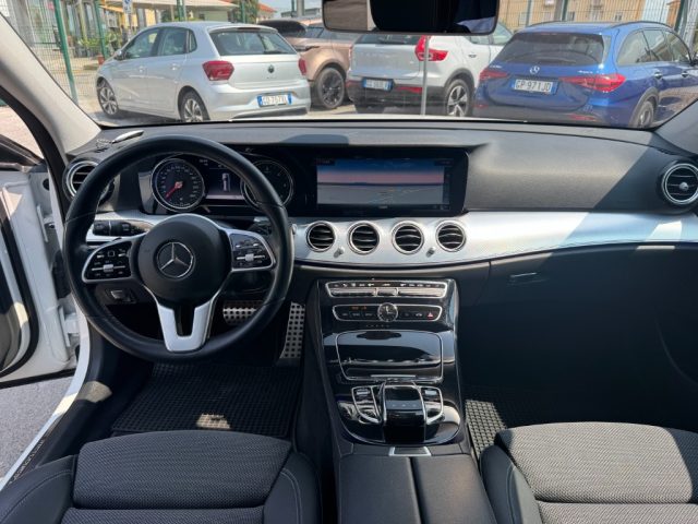 MERCEDES-BENZ E 220 D S.W. 4MATIC AUTO PREMIUM ALL-T - foto 13
