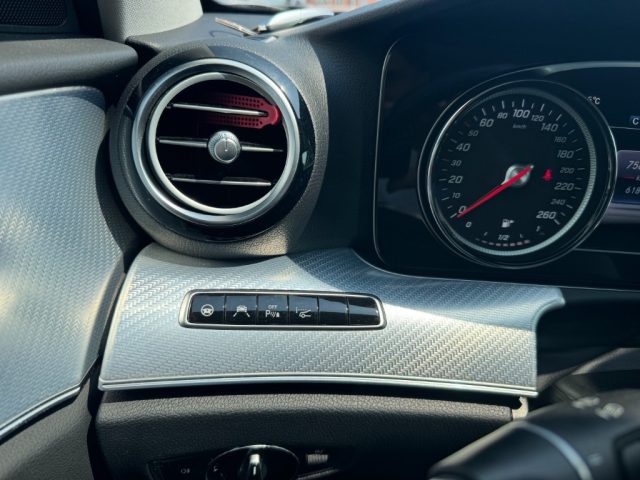MERCEDES-BENZ E 220 D S.W. 4MATIC AUTO PREMIUM ALL-T - foto 20