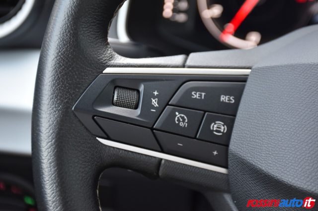 SEAT ARONA 1.0 ECOTSI 95 CV BLACK EDITION - foto 36
