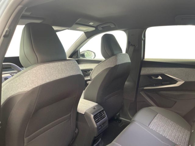 PEUGEOT 3008 HYBRID 145 E-DCS6 ALLURE - foto 17