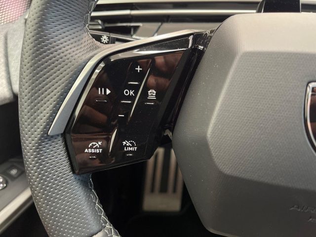 PEUGEOT 5008 HYBRID 145 E-DCS6 GT - foto 21