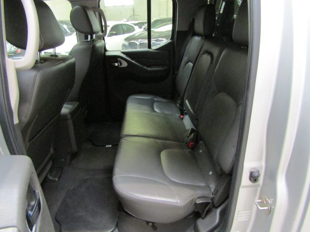NISSAN NAVARA 3.0 V6 DCI DOUBLE CABINET HARDTO - foto 12