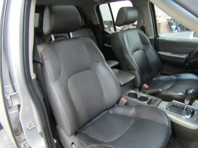 NISSAN NAVARA 3.0 V6 DCI DOUBLE CABINET HARDTO - foto 19