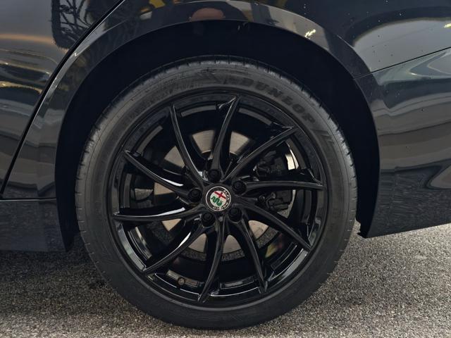 ALFA ROMEO GIULIA VELOCE 210 CV AT8 AWD Q4 - foto 7