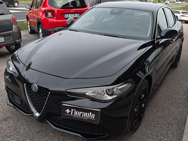 ALFA ROMEO GIULIA VELOCE 210 CV AT8 AWD Q4 - foto 6
