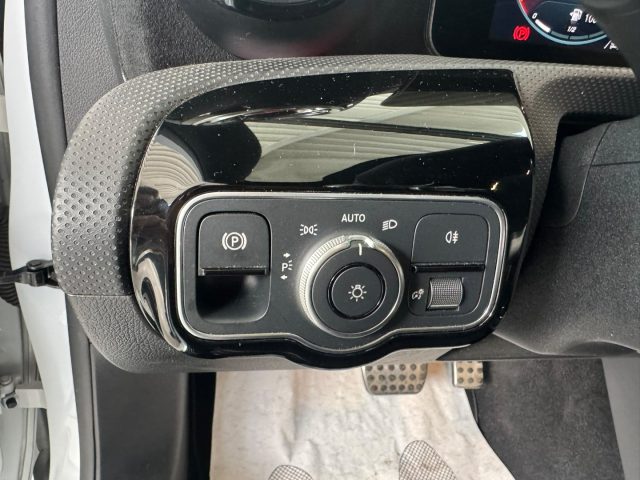 MERCEDES-BENZ A 200 D AUTOMATIC AMG LINE PREMIUM PLU - foto 19