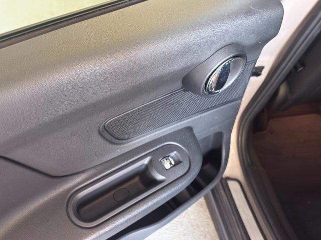 MINI COUNTRYMAN COOPER D ESSENTIAL - foto 18
