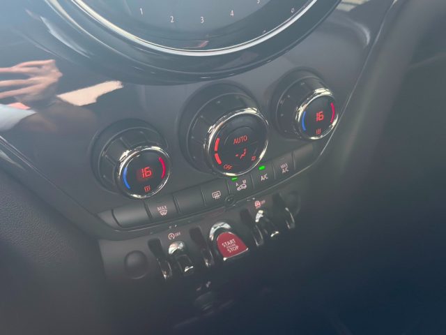 MINI COUNTRYMAN COOPER D ESSENTIAL - foto 17