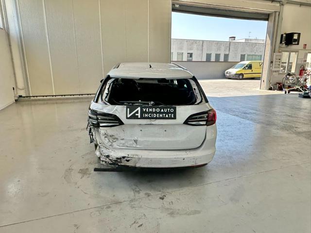OPEL ASTRA 1.2 TURBO 130CV SPORTS TOURER BU - foto 6