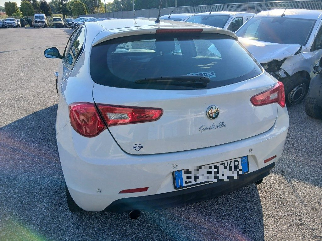 Immagine di ALFA ROMEO Giulietta 2.0 JTDm-2 140 CV del 01/2011 km 257213