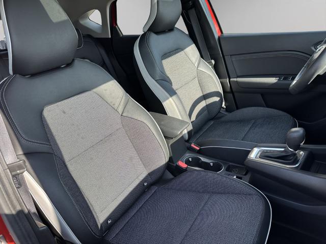 RENAULT CAPTUR FULL HYBRID E-TECH 145 CV TECHNO - foto 17