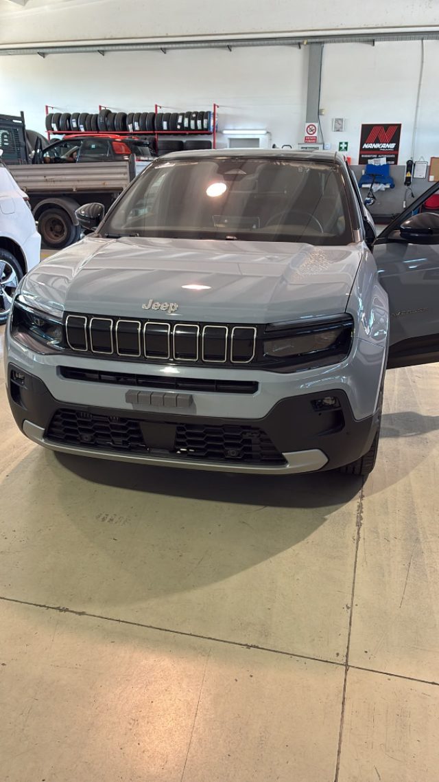 JEEP Avenger Grigio metallizzato