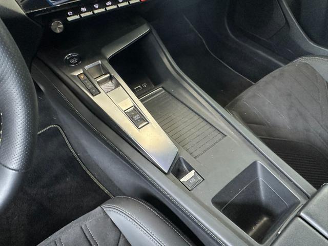 PEUGEOT 308 PLUG-IN HYBRID 225 E-EAT8 GT - foto 18
