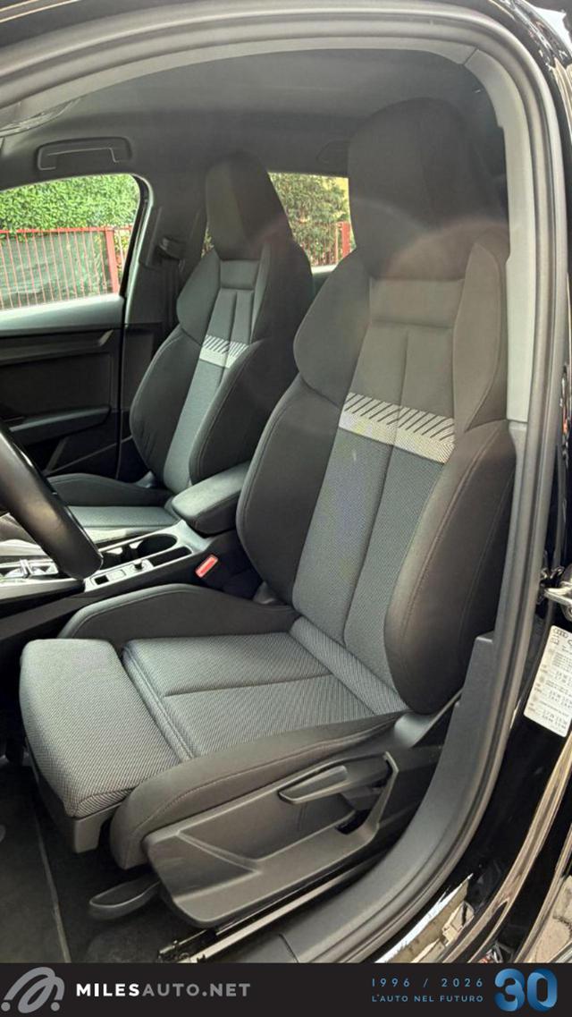 AUDI A3 30 G-TRON S TRONIC NAVI ACC LED  - foto 6