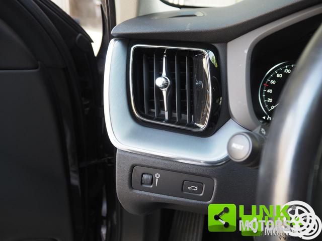 VOLVO XC60 D4 GEARTRONIC INSCRIPTION 190CV - foto 45