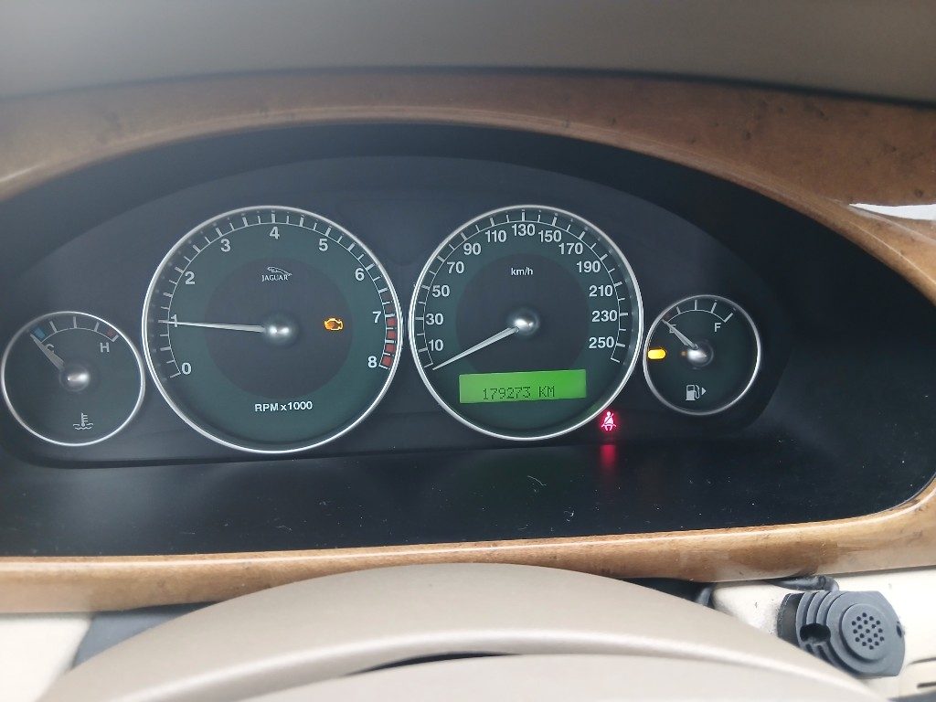 Immagine di JAGUAR X-Type 2.5 V6 24V cat del 04/2002 km 179273
