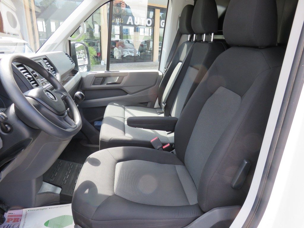 VOLKSWAGEN Crafter