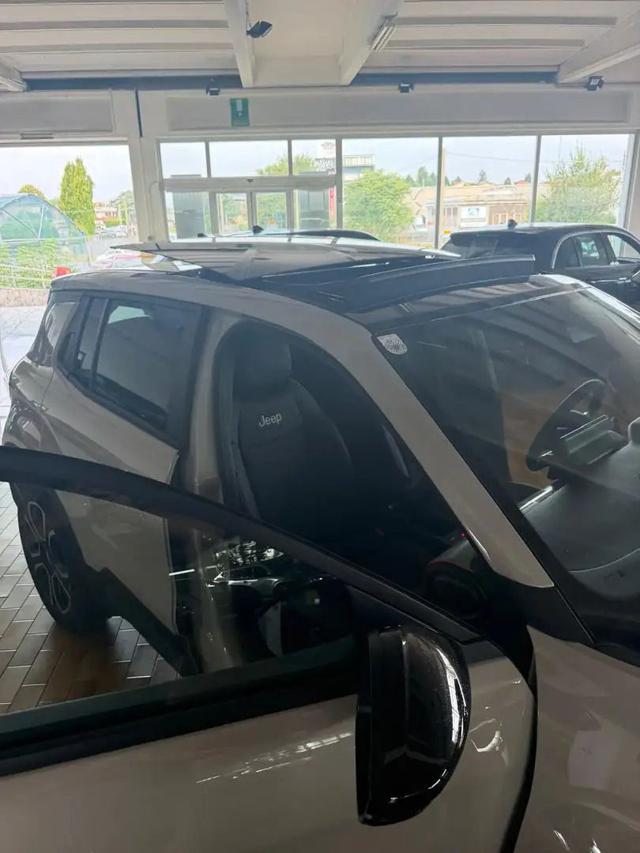 JEEP AVENGER 1.2 TURBO 100 CV MHEV SUMMIT - foto 10