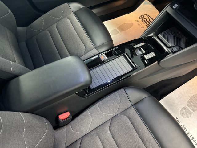 CITROEN C4 1.5 DIESEL EAT8 MAX AUTOMATICO - foto 17