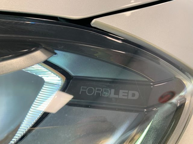 FORD FIESTA 1.1 BENZINA TITANIUM 5 PORTE - foto 30