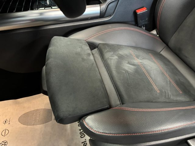 MERCEDES-BENZ GLA 180 D AMG PREMIUM AUTOMATICO - foto 35