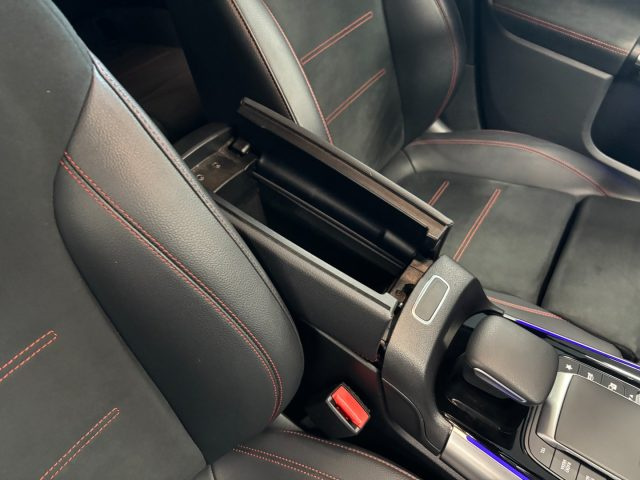 MERCEDES-BENZ GLA 180 D AMG PREMIUM AUTOMATICO - foto 40