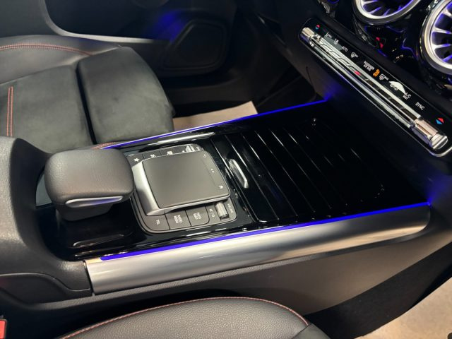 MERCEDES-BENZ GLA 180 D AMG PREMIUM AUTOMATICO - foto 41