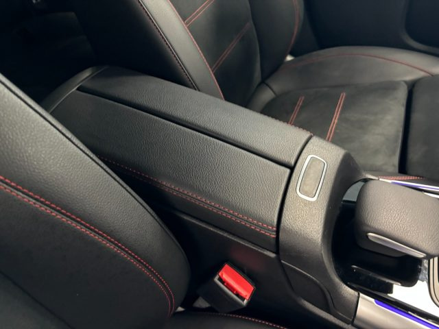MERCEDES-BENZ GLA 180 D AMG PREMIUM AUTOMATICO - foto 35