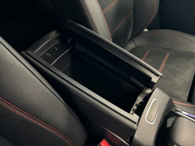 MERCEDES-BENZ GLA 180 D AMG PREMIUM AUTOMATICO - foto 36