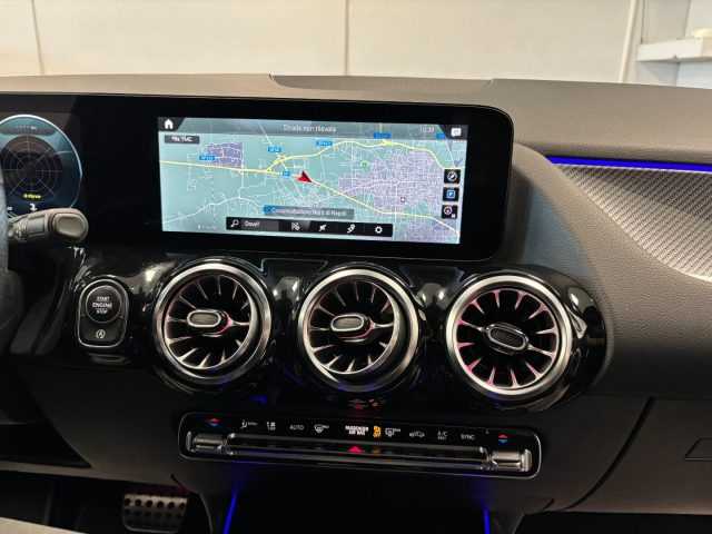 MERCEDES-BENZ GLA 180 D AMG PREMIUM AUTOMATICO - foto 37