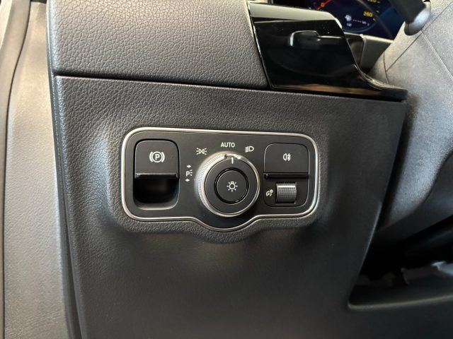 MERCEDES-BENZ GLA 180 D AMG PREMIUM AUTOMATICO - foto 42