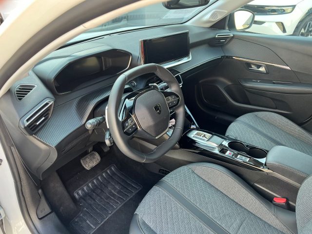 PEUGEOT 208 ALLURE HYBRID 136 E-DCS6 AUTO - foto 7