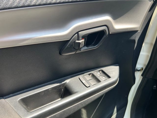 MAHINDRA KUV100 NXT 1.2 K6+ - foto 6