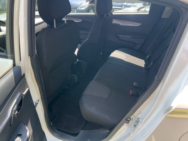 MAHINDRA KUV100 NXT 1.2 K6+ - foto 16