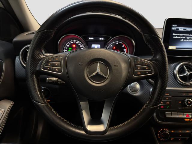 MERCEDES-BENZ A 180 D SPORT - foto 10