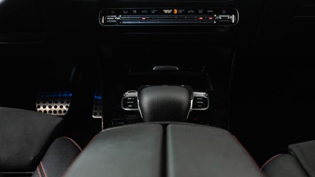 MERCEDES-BENZ CLA 200 D SHOOTING BRAKE PREMIUM IVA ESP - foto 24