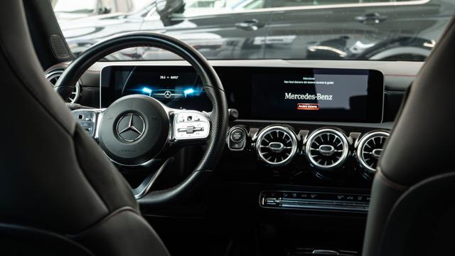 MERCEDES-BENZ CLA 200 D SHOOTING BRAKE PREMIUM IVA ESP - foto 22