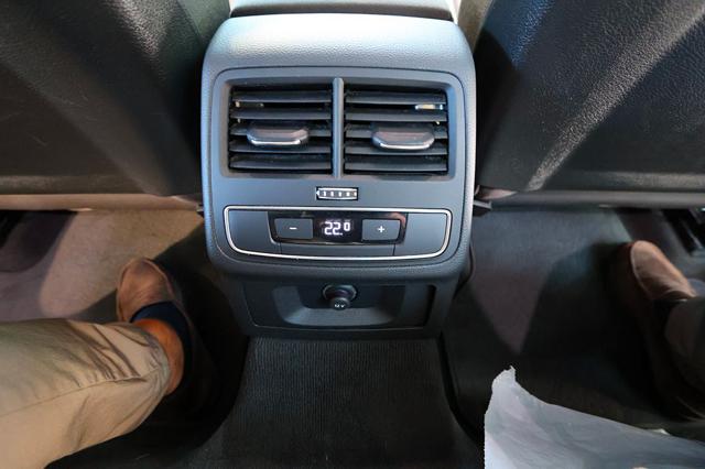 AUDI A4 35 TDI AVANT S-TRONIC BUSINESS A - foto 40