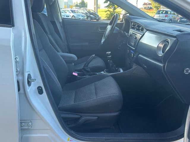 TOYOTA AURIS TOURING SPORTS 1.4 D-4D LOUNGE - foto 14