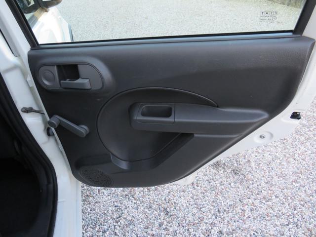 FIAT PANDA 1.2 4X4 CLIMBING - foto 17