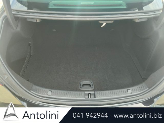 MERCEDES-BENZ E 220 D AUTO SPORT - foto 13