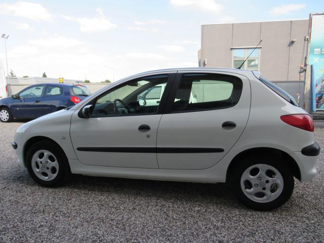 PEUGEOT 206 2.0 HDI 5P. XT - foto 8
