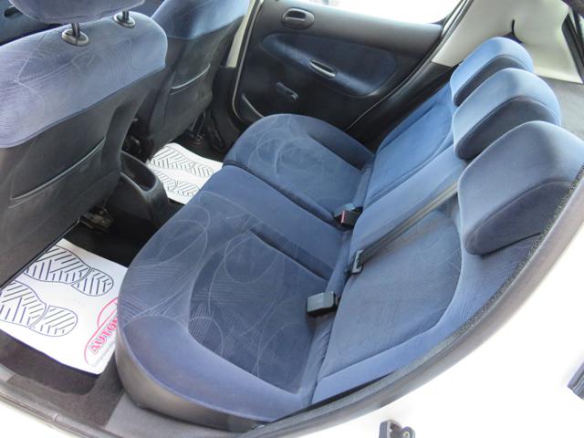 PEUGEOT 206 2.0 HDI 5P. XT - foto 18