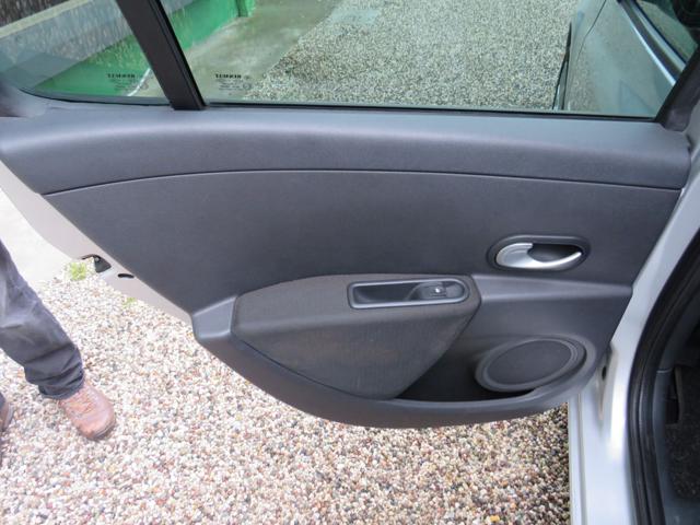 RENAULT CLIO 1.5 DCI 85CV SPORTOUR LUXE - foto 11
