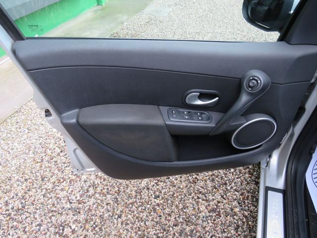 RENAULT CLIO 1.5 DCI 85CV SPORTOUR LUXE - foto 21