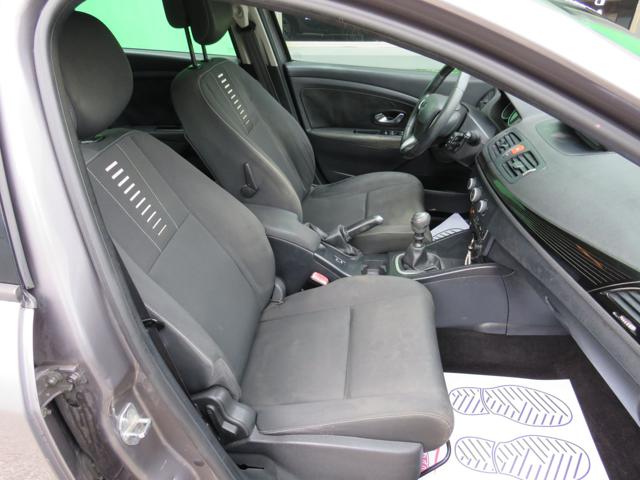 RENAULT MEGANE MÉGANE 1.5 DCI 110CV SPORTOUR AT - foto 23