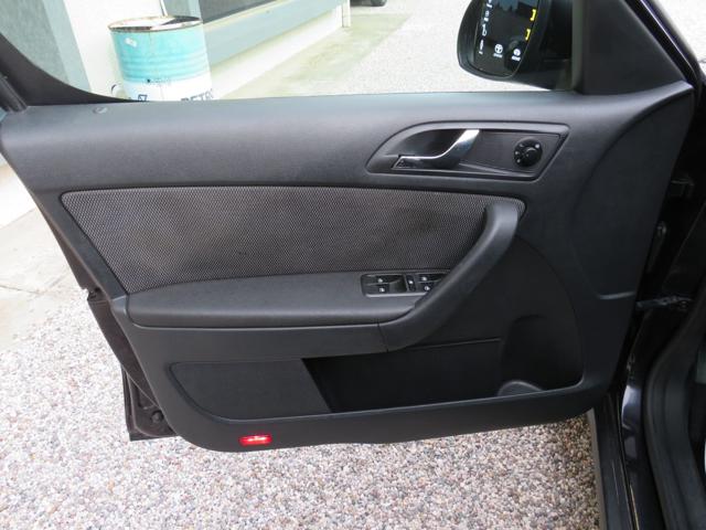 SKODA YETI 1.2 TSI ADVENTURE - foto 18