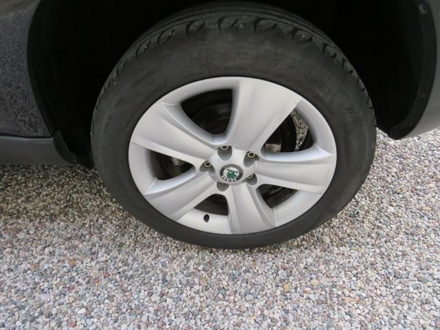 SKODA YETI 1.2 TSI ADVENTURE - foto 17