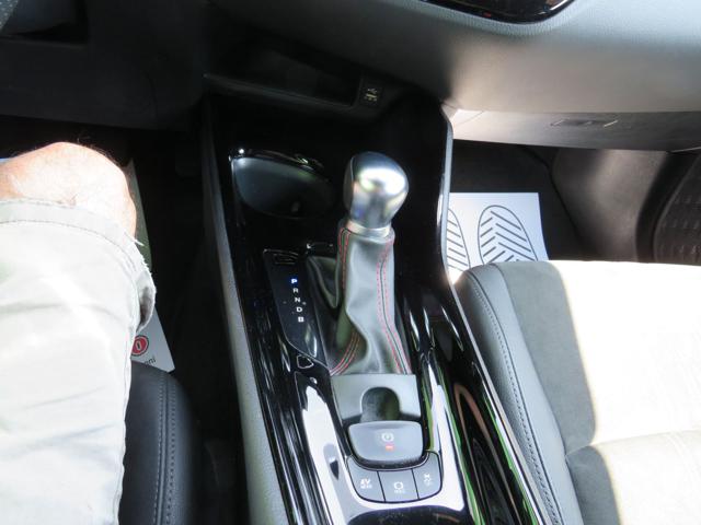 TOYOTA C-HR 1.8 HYBRID E-CVT GR SPORT - foto 27